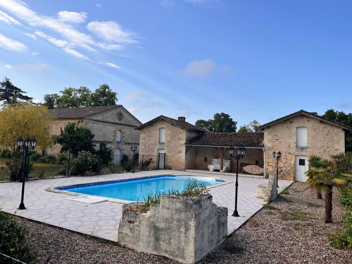 Domaine Clos Et Arbore De 3 Ha Avec Deux Maisons Lamothe-Montravel Екстер'єр фото